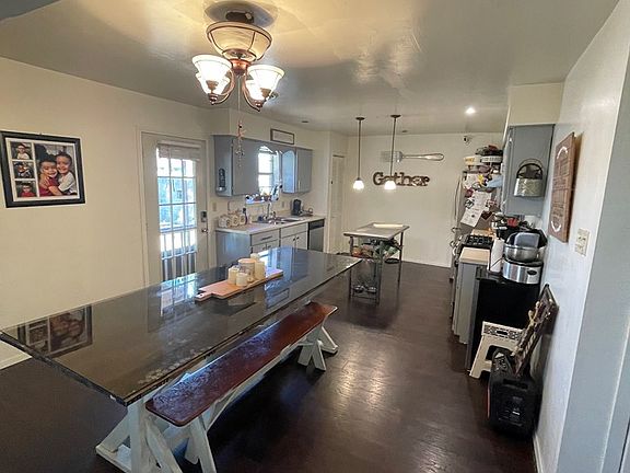 3rd image of 2815 Ventura Ave