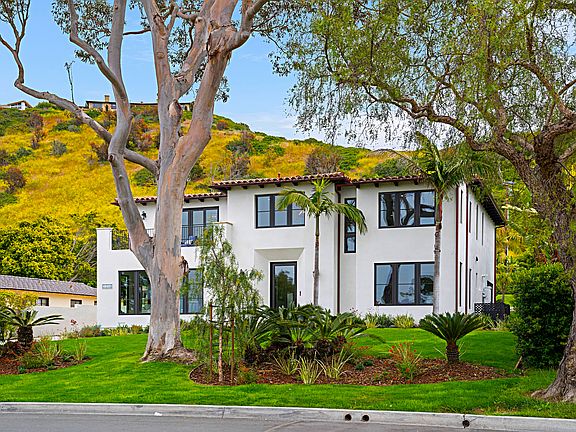 3rd image of 1336 Palos Verdes Dr W
