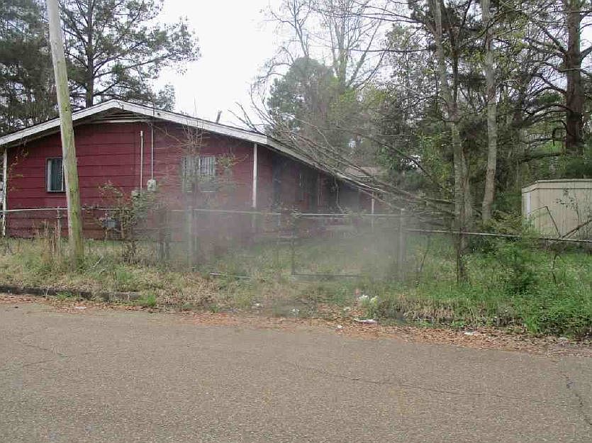 2nd image of 3551 Lampton Ave