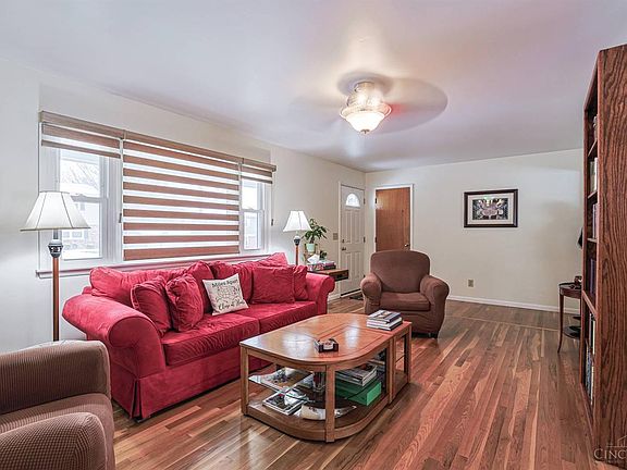 5th image of 5528 Cove Ct