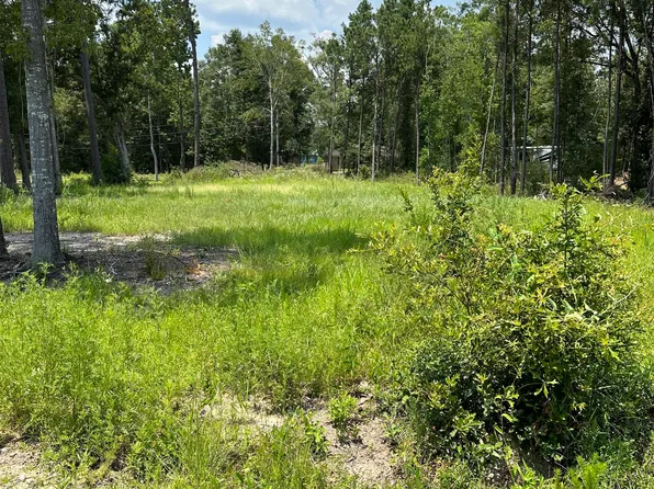 Dogwood Dr, Kiln, MS 39556