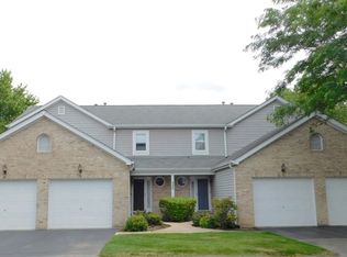 498 Nicole Dr APT B, Bartlett, IL 60103