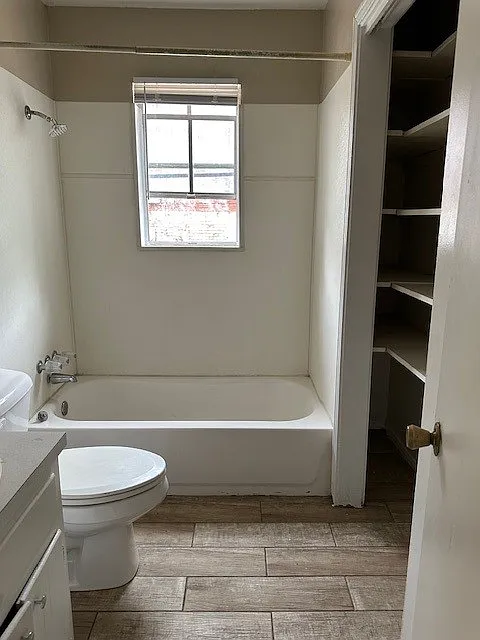 2 bed, $995 — Photo 3