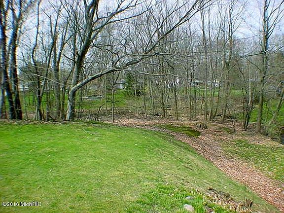 5th image of 142 Timberwood Ln