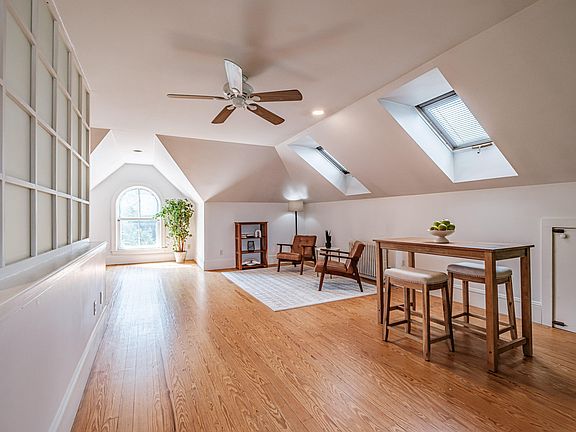 4th image of 481 Cumberland Avenue