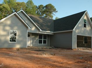 334 Waterview Dr, Lagrange, GA 30240