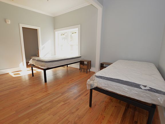 2nd image of 1071 Middle St #2