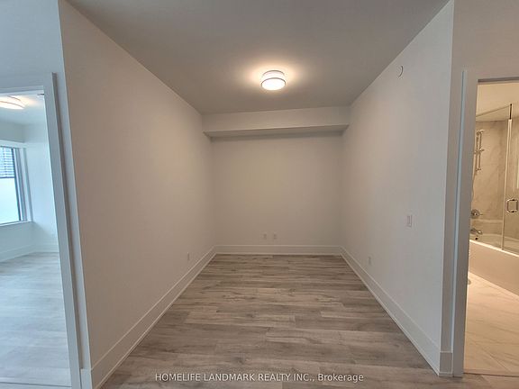 5th image of 480 Front St W #1810