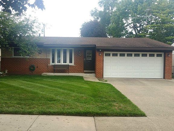 2nd image of 8922 Hensley Dr