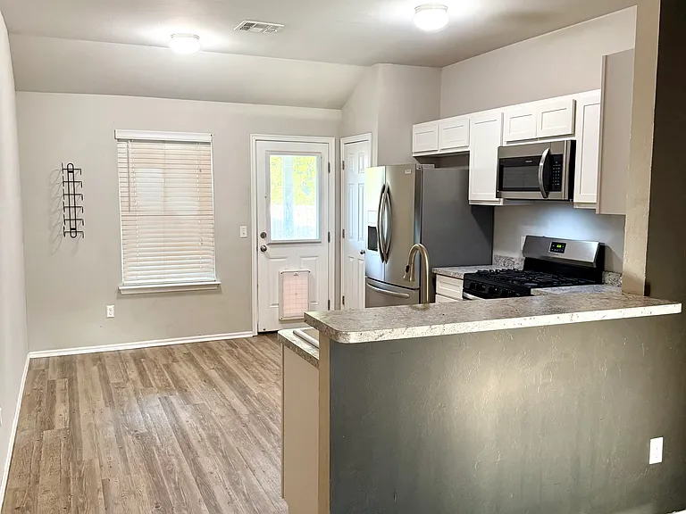 13220 Beekman Dr — Photo 10