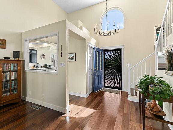 2nd image of 6115 Medford Ct NW
