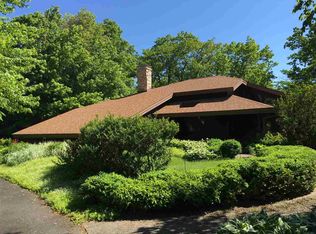 19 Lakeview Dr, Marquette, MI 49855