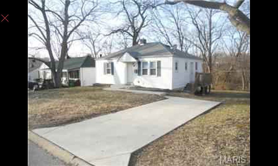 1st image of 563 Cosie Dr