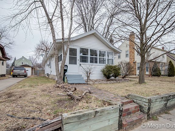3rd image of 835 Joslin St SE