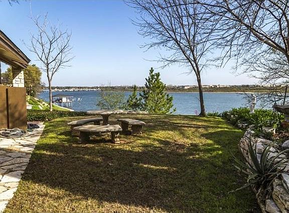 5th image of 1830 N Harbor Ct