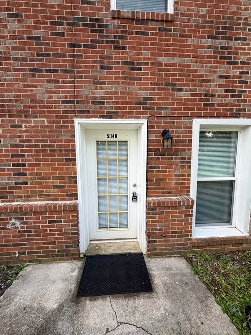 504-506 Union Ave — Photo 1