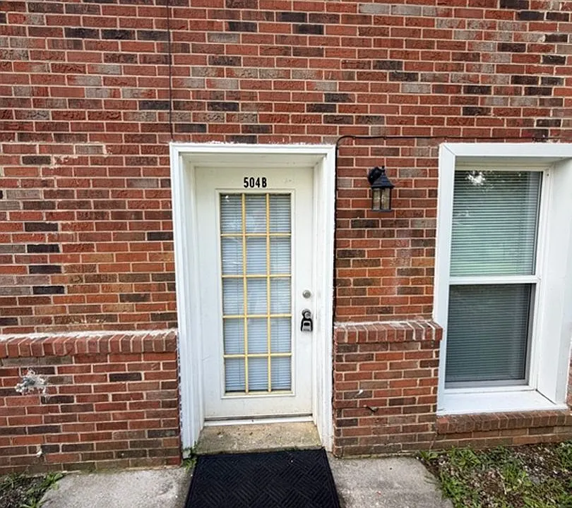 504 Union Ave #506