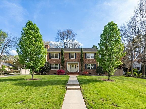 3rd image of 2838 Bedford St