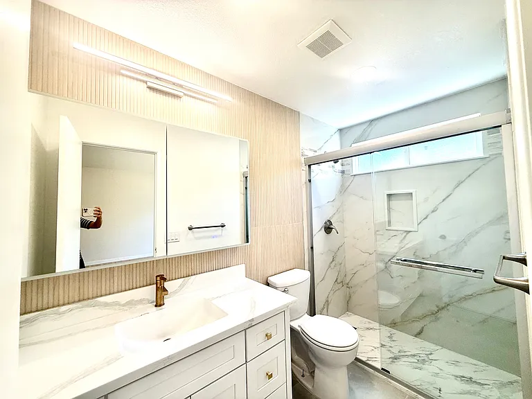 7325 Hagen Ct — Photo 17