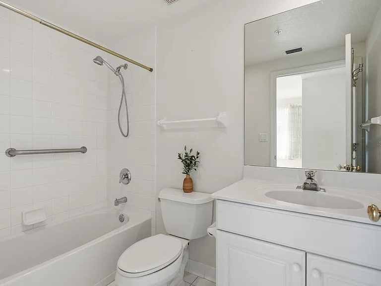 1170 Gulf Blvd #1105 — Photo 34