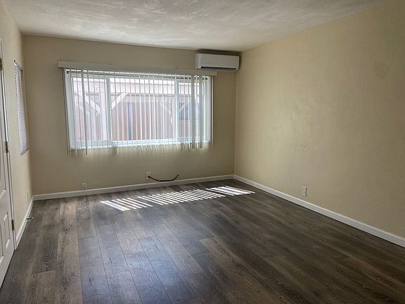 2nd image of 524 Elizabeth Ave APT D