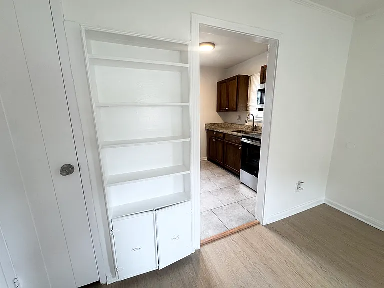 155 Bunche Blvd — Photo 6