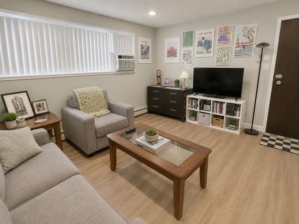 526 Packard St APT 202