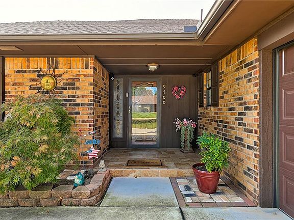 2nd image of 9700 Woodrock Ct