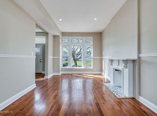 2730 W Maypole Ave, Chicago, IL 60612