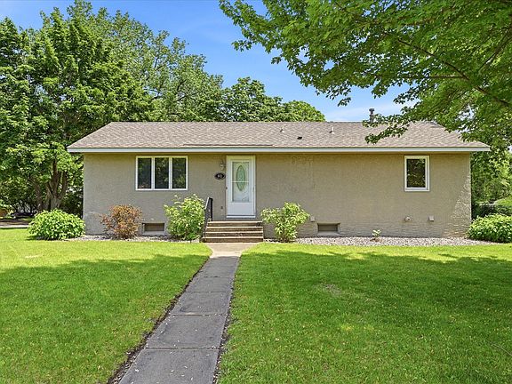 3rd image of 842 Xenia Ave NW