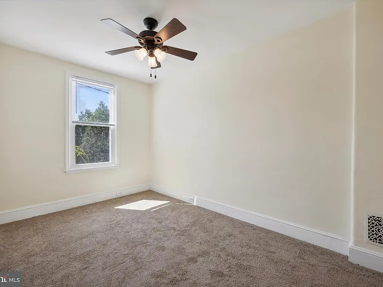 467 Ripka St — Photo 11