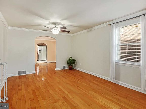 5th image of 434 Wilde Ave