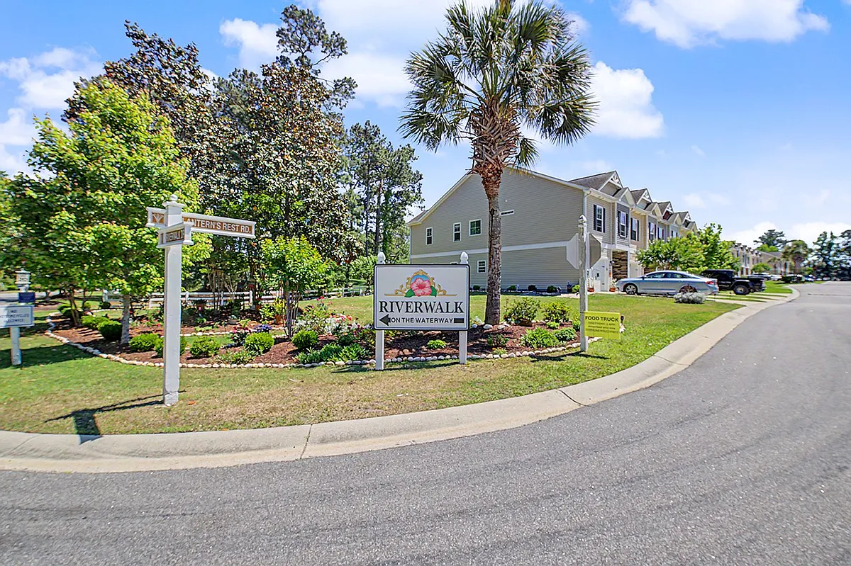 Building Photo - 670 Riverwalk Dr #302