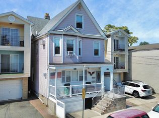 90 W 21st St, Bayonne, NJ 07002