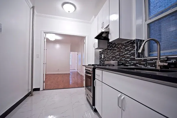 Rented by Compass | media 12