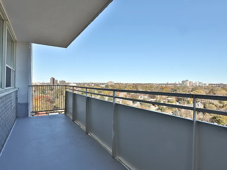 55 Oakmount Rd — Photo 13