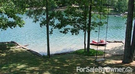 4th image of 5531 S Poplar Dr