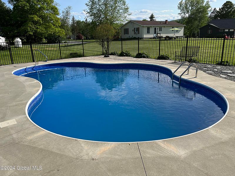 5th image of 5 N Knolls Road
