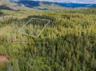 211 Peaceful Valley Ln, Grants Pass, OR 97527