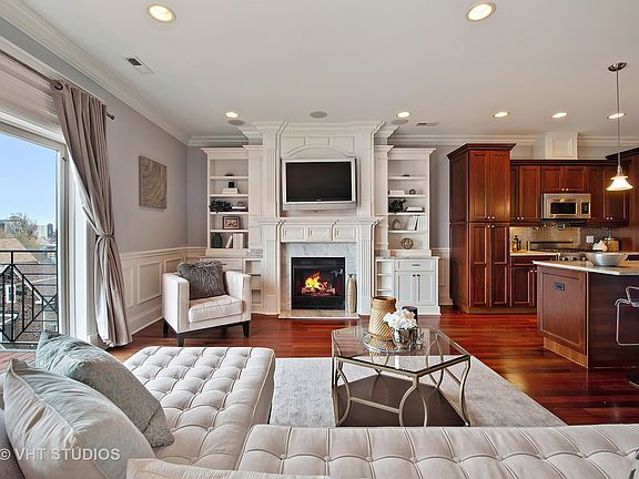 3rd image of 2540 W Diversey Ave #403