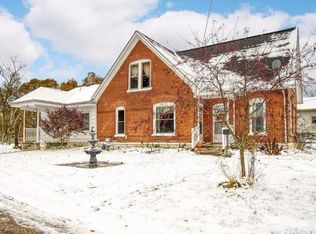 223 W Main St, Lowell, IN 46356