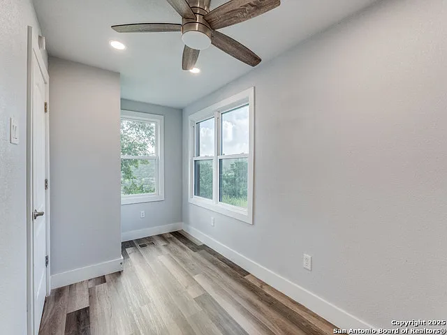 238 Ledgeview Dr — Photo 14