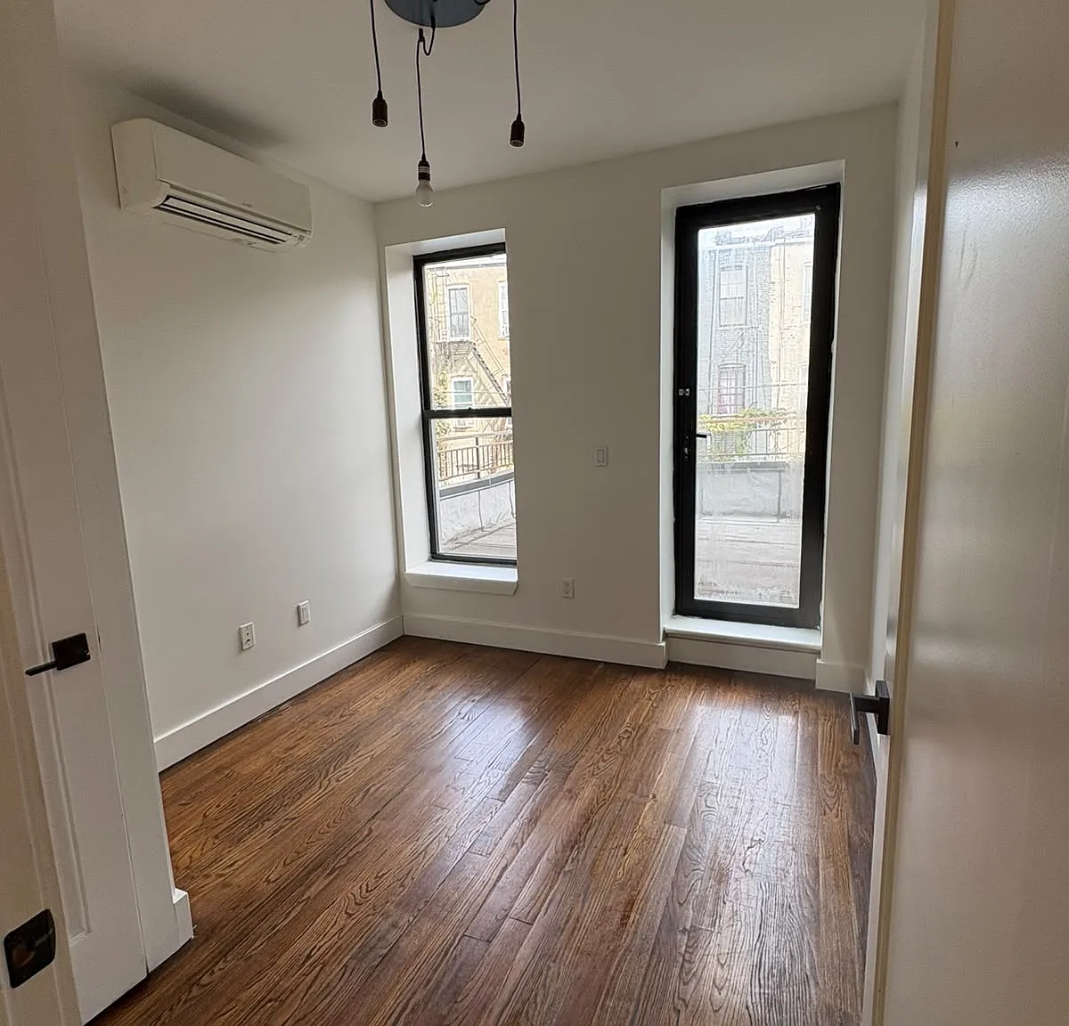 2077A Fulton Street — Photo 3
