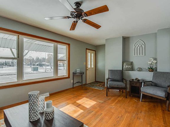 3rd image of 12026 W Florist Ave