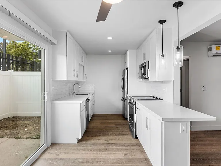 226th St Apartments TIC — Photo 30