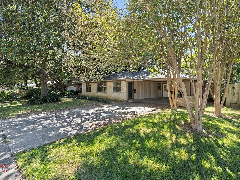 471 Arthur Ave — Photo 18