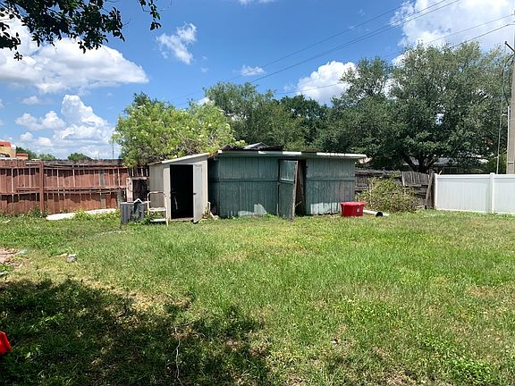 4th image of 1247 Mohrlake Dr