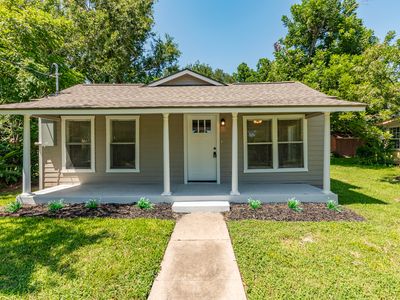 606 W Phillips St, Alvin, TX, 77511