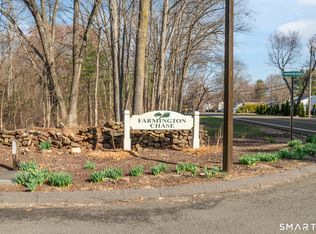 Farmington Chase, Farmington, CT 06032