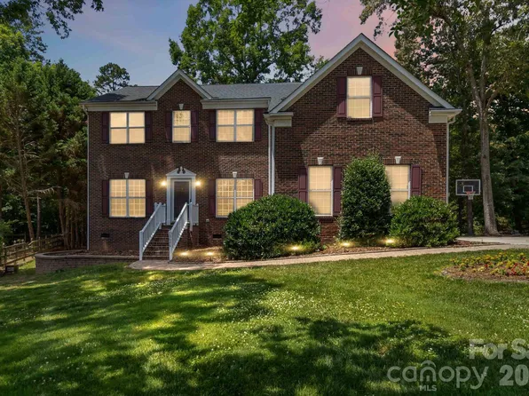 10606 Augustine Hill Ln, Mint Hill, NC 28227